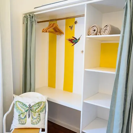 Casa Velha Da Lagoa - Pássaro - By Mth *